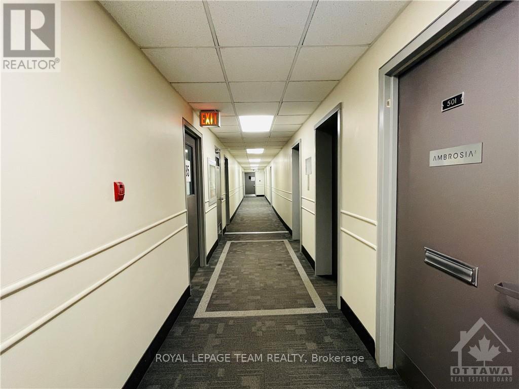 501 - 1081 Carling Avenue Property Photo 15