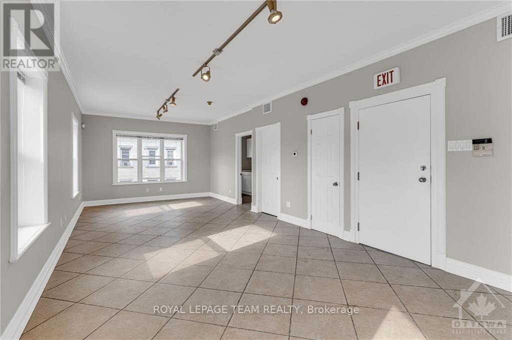 300 - 309 Bank Street Property Photo 8
