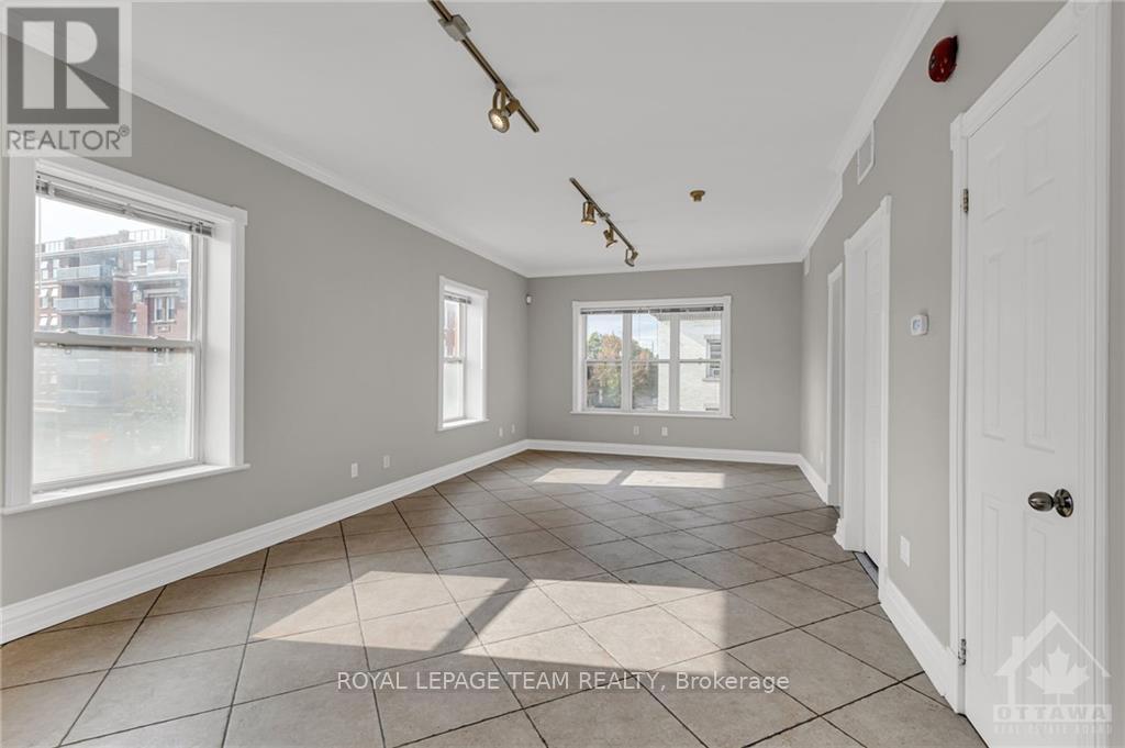 300 - 309 Bank Street Property Photo 13