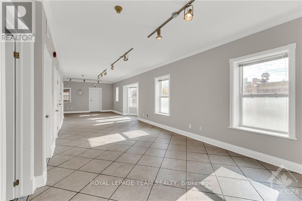 300 - 309 Bank Street Property Photo 16