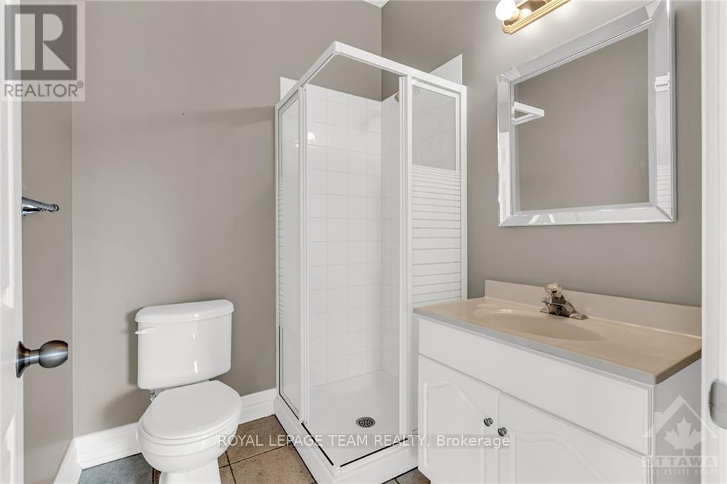 300 - 309 Bank Street Property Photo 22