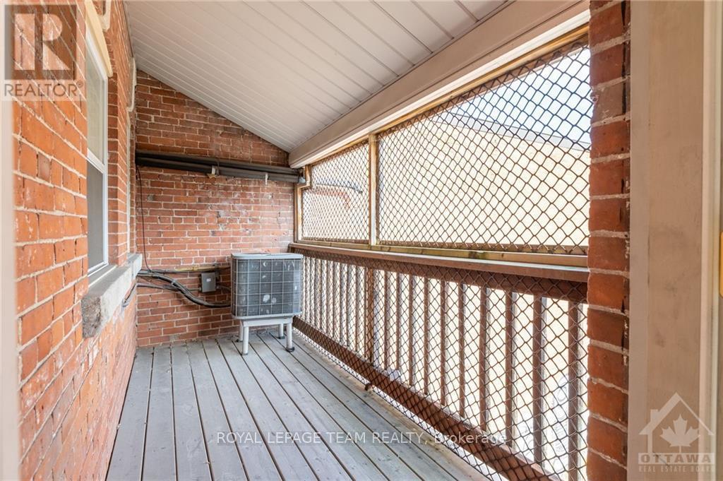 300 - 309 Bank Street Property Photo 23