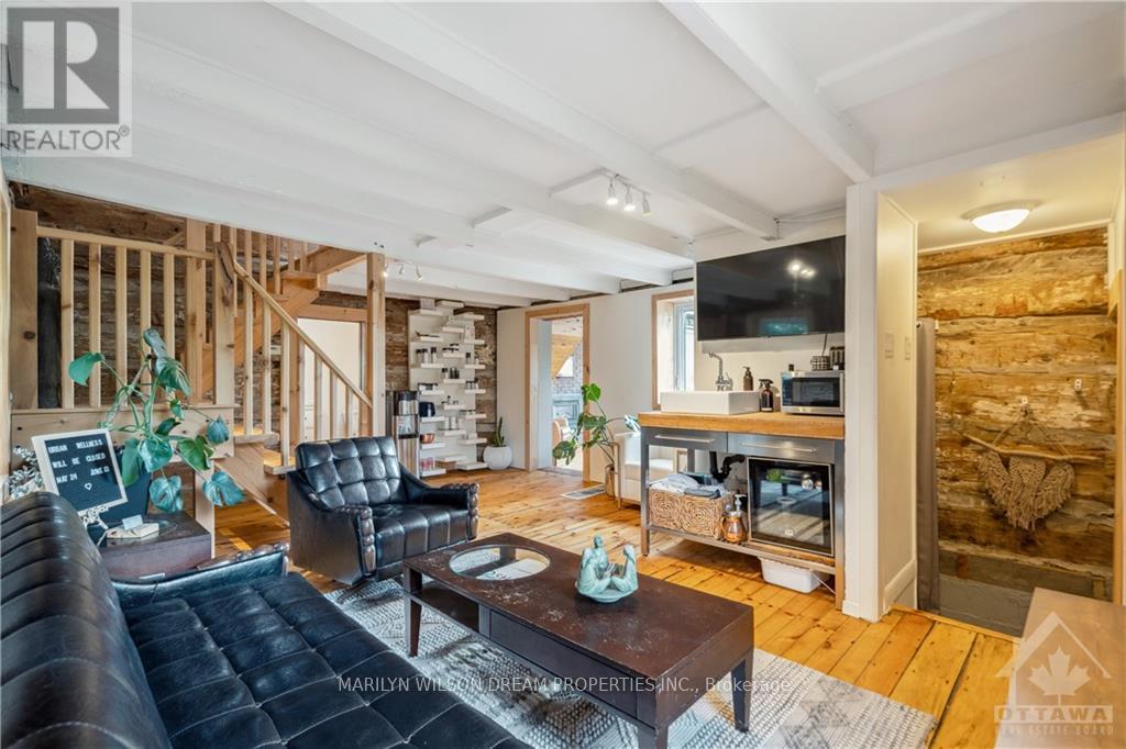 1418 Stittsville Main Street Property Photo 14