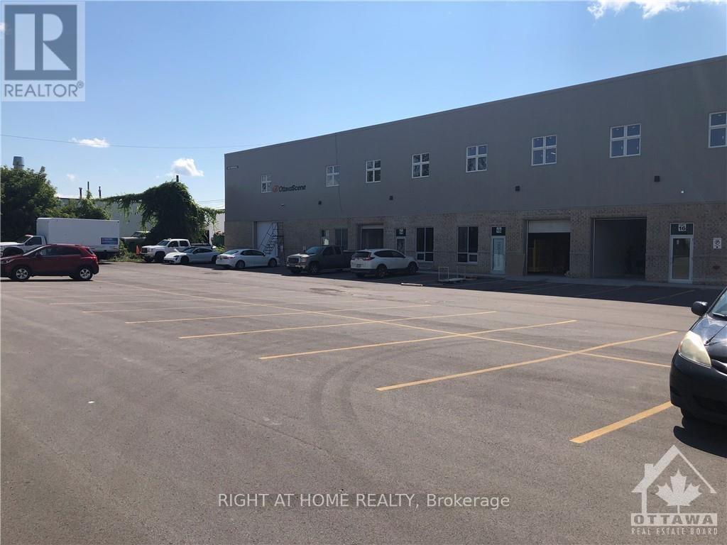 15 - 1920 Merivale Road Property Photo 2