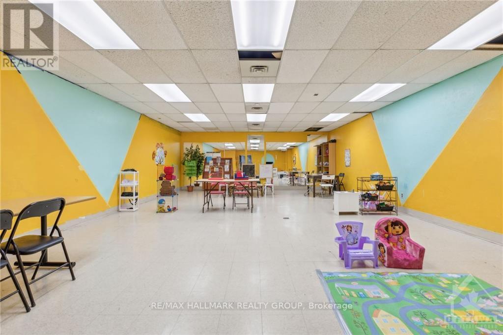 A1 - 450 Rideau Street Property Photo 11