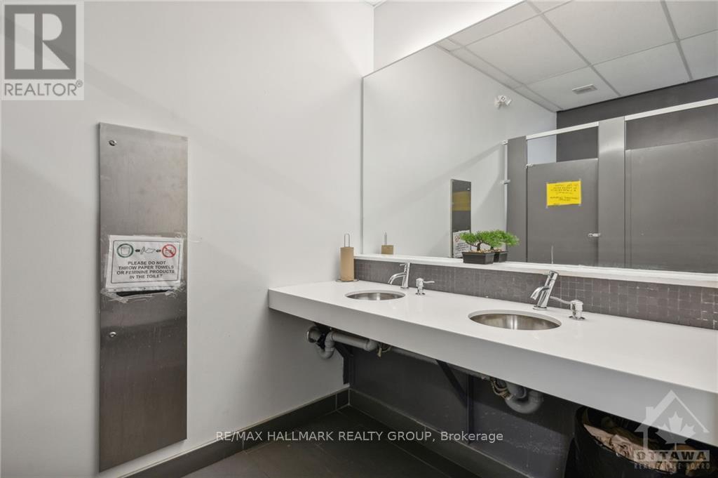 A1 - 450 Rideau Street Property Photo 14