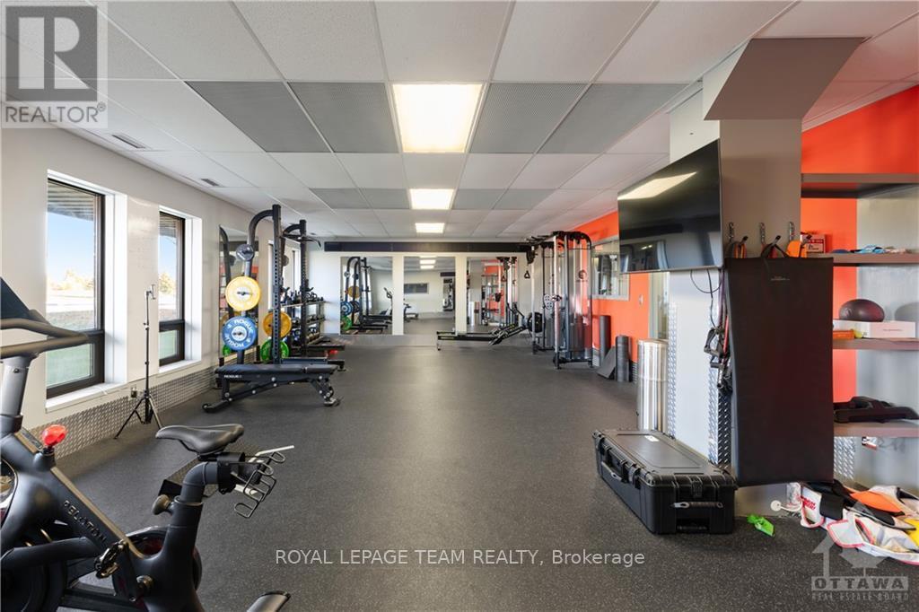 46 Colonnade Road Property Photo 5