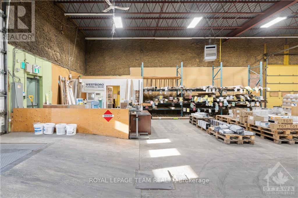 46 Colonnade Road Property Photo 18