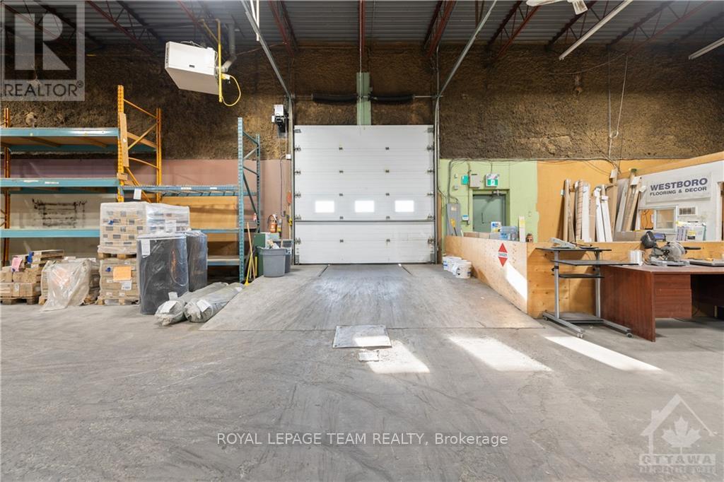 46 Colonnade Road Property Photo 20