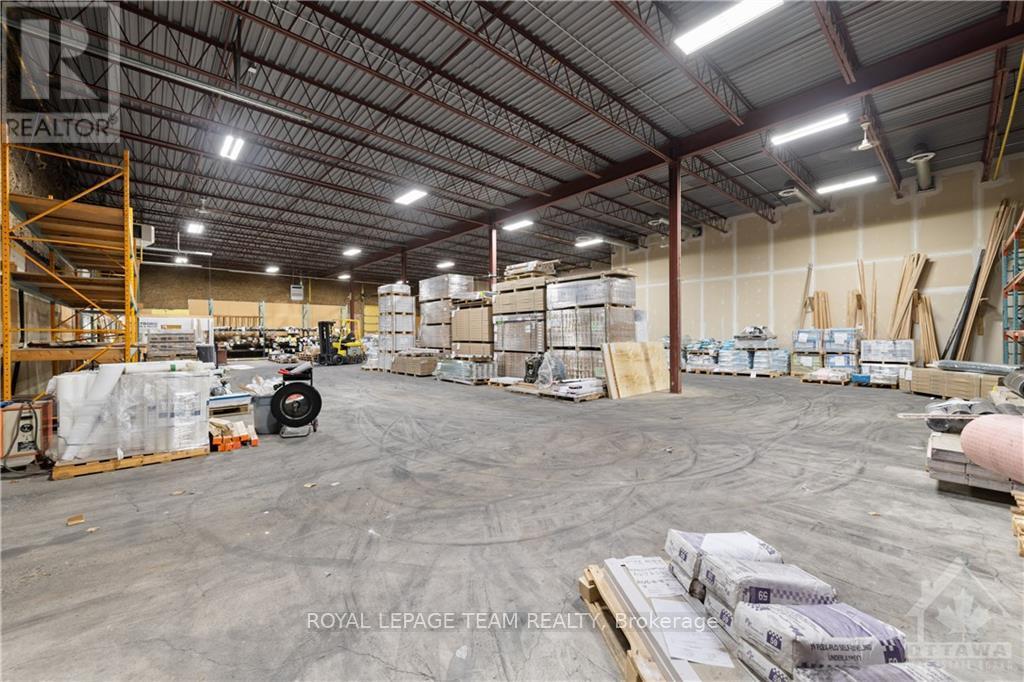 46 Colonnade Road Property Photo 24