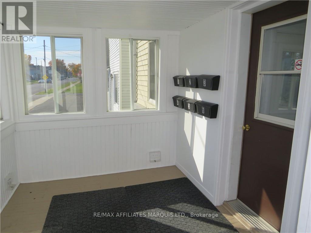 107 Seventh Street W Property Photo 3