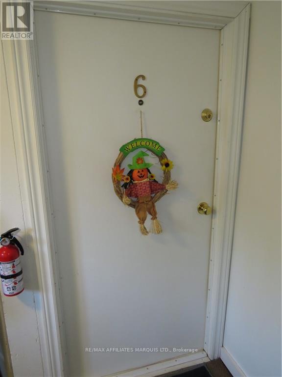 107 Seventh Street W Property Photo 7