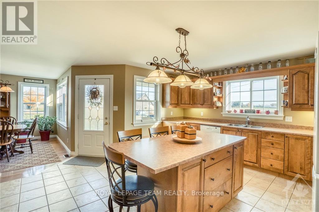 6443 Martin Street Property Photo 4