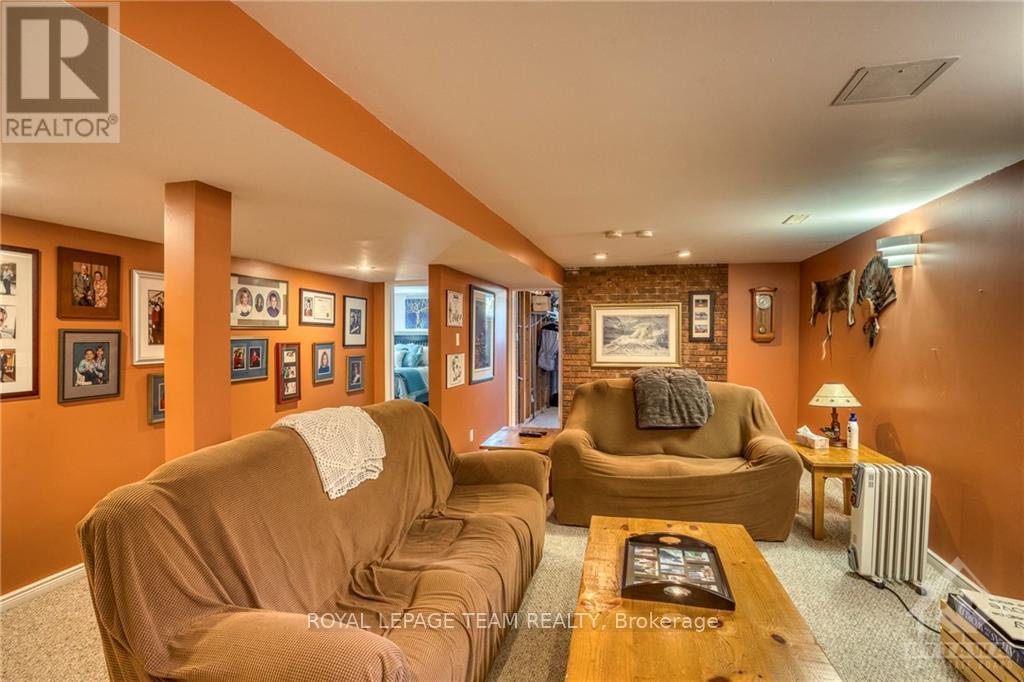 6443 Martin Street Property Photo 18