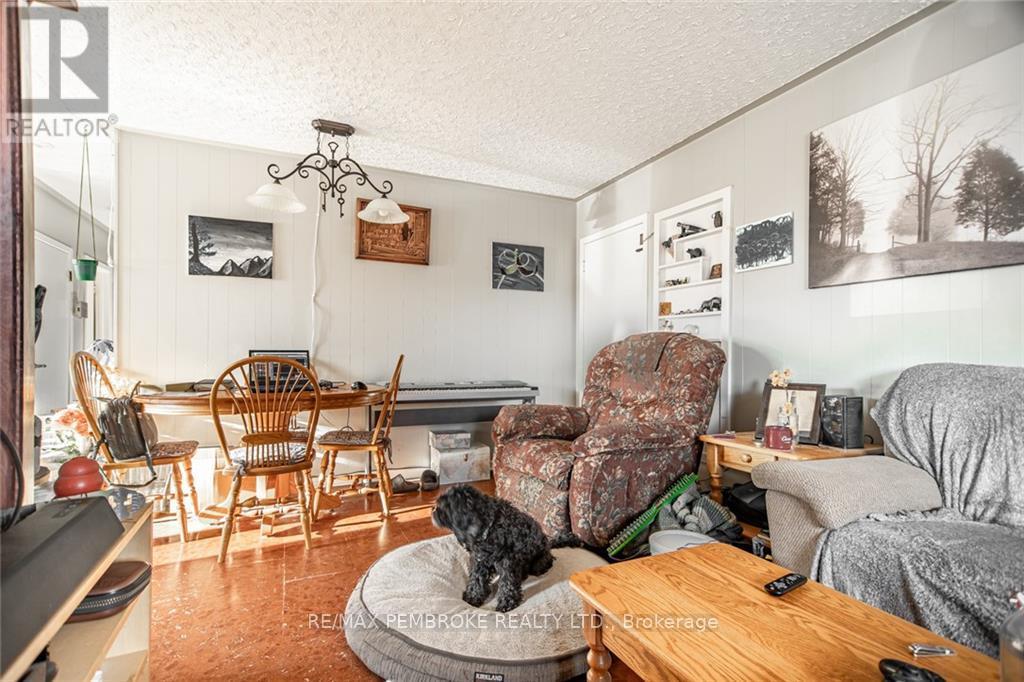 632 First Avenue Property Photo 4