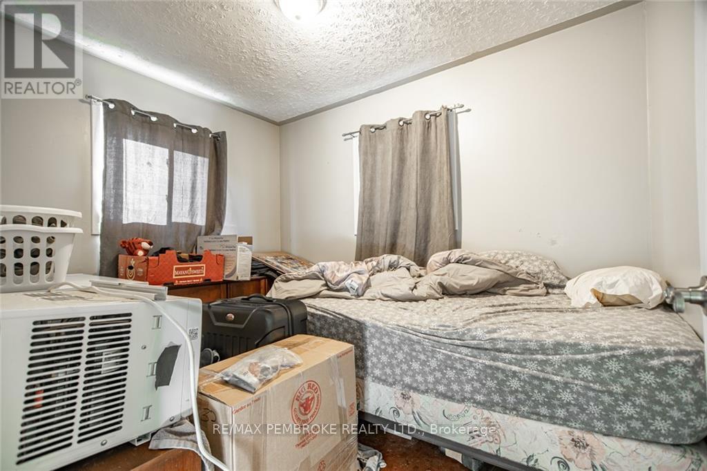 632 First Avenue Property Photo 6