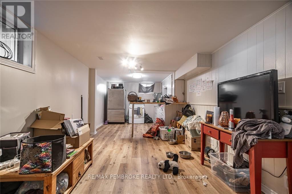 632 First Avenue Property Photo 21
