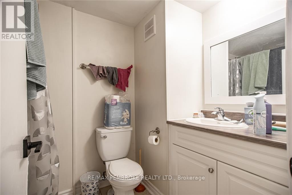 632 First Avenue Property Photo 23