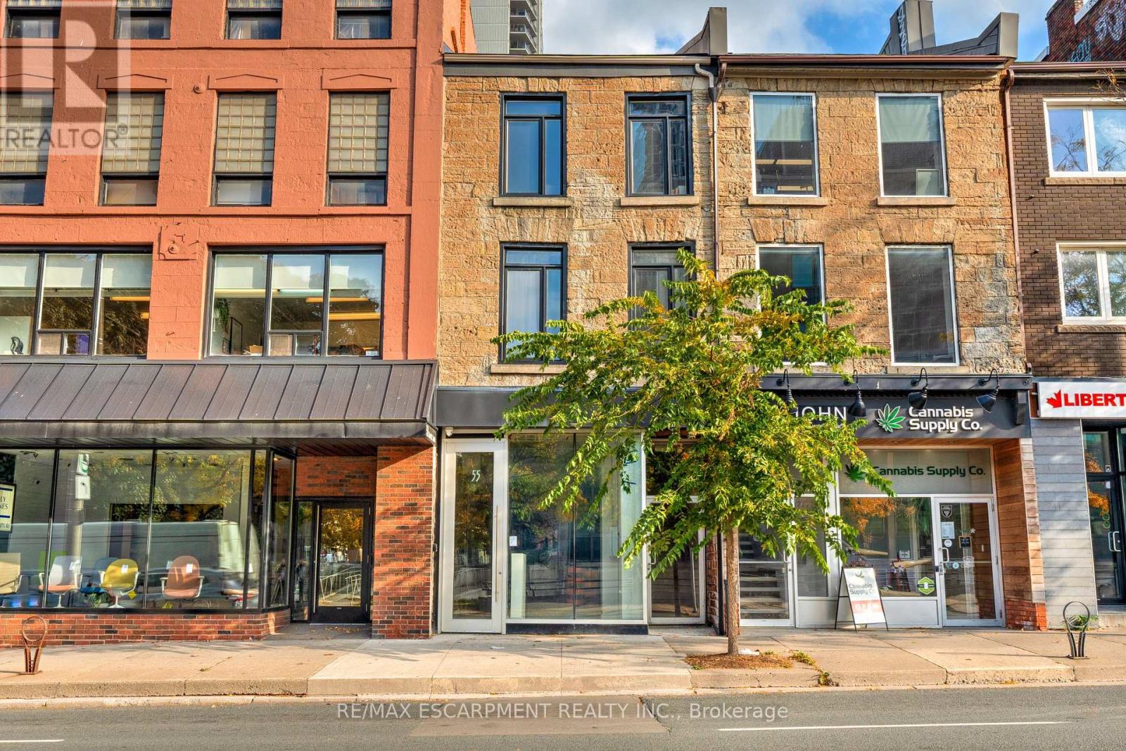 55 JOHN STREET S Property Photo 1