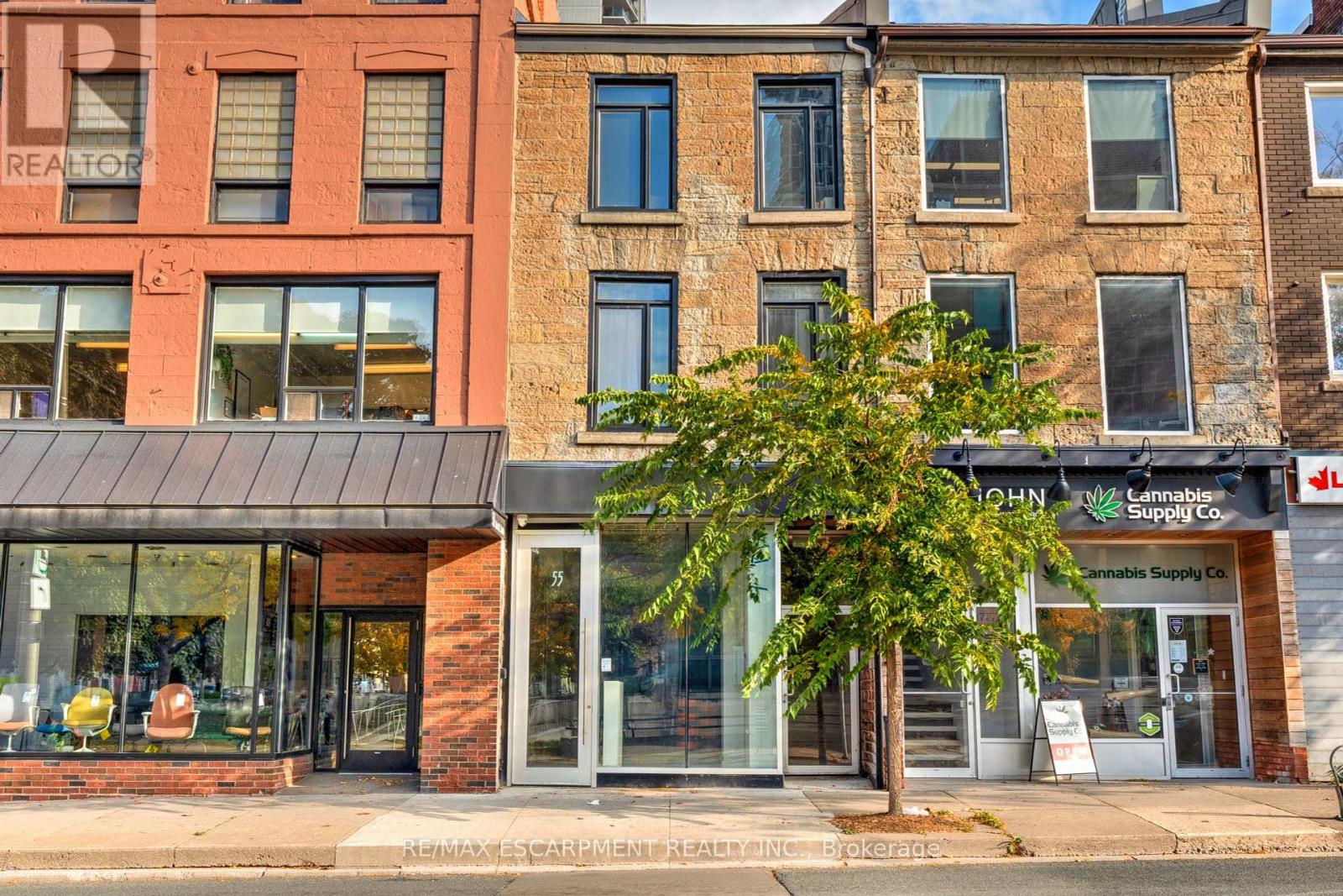 55 John Street S Property Photo 2