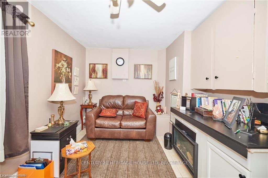 In 2nd Floor - 355 Ridge Road N Property Photo 32
