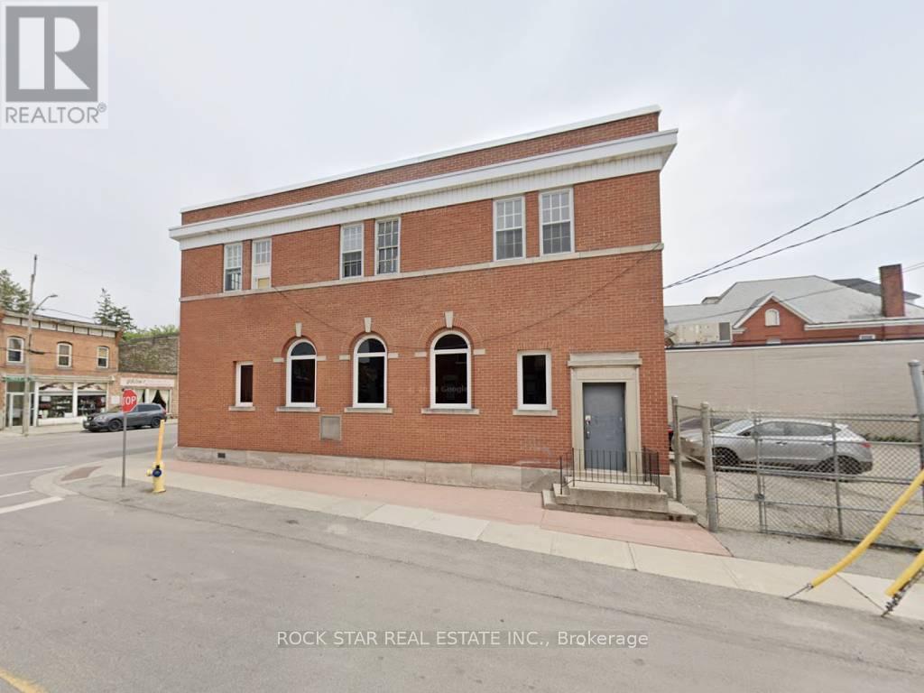 19 King Street W Property Photo 13