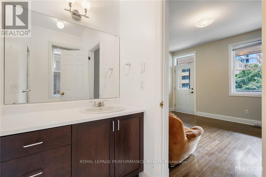 121-123 York Street Property Photo 11