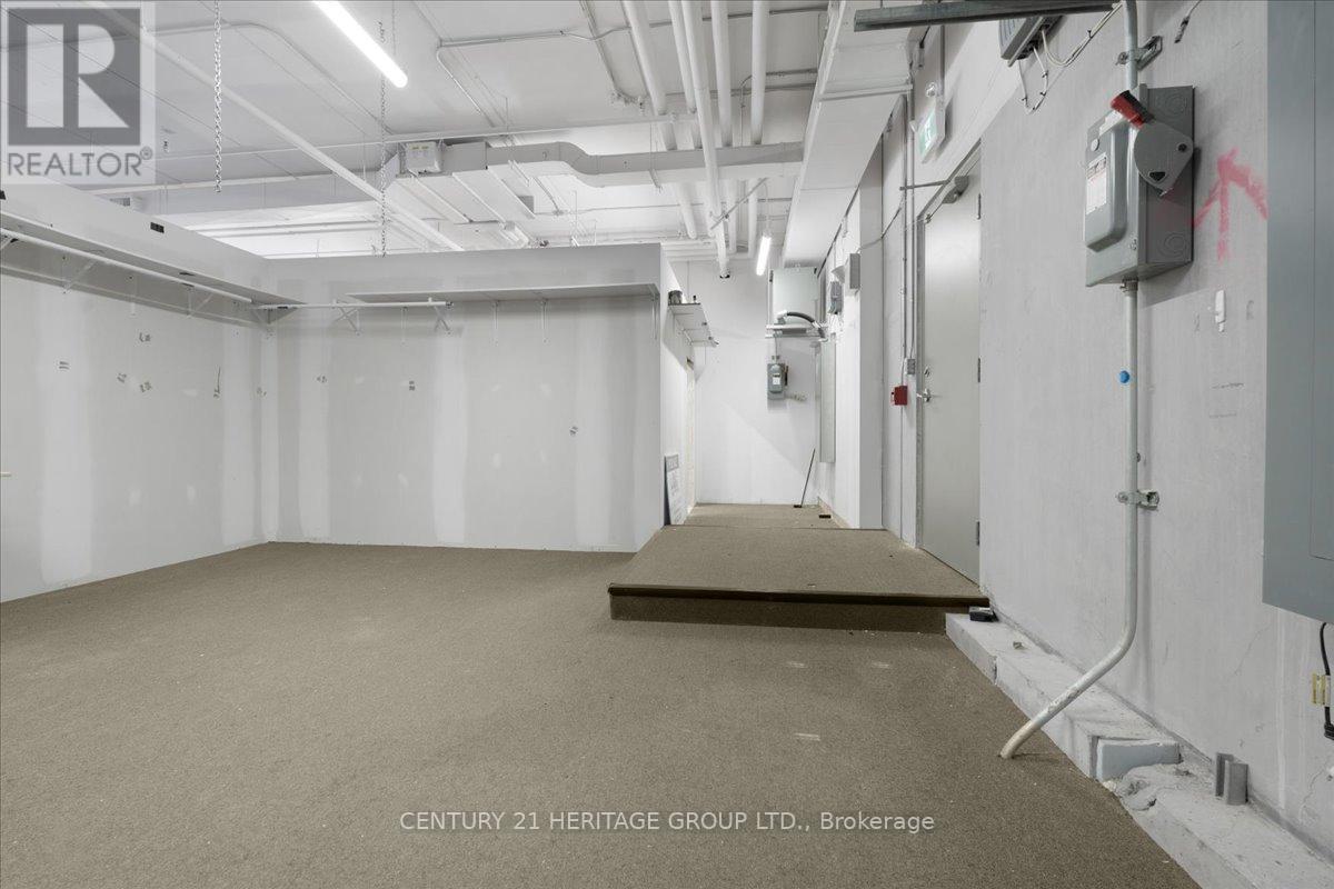 185 James Street N Property Photo 9