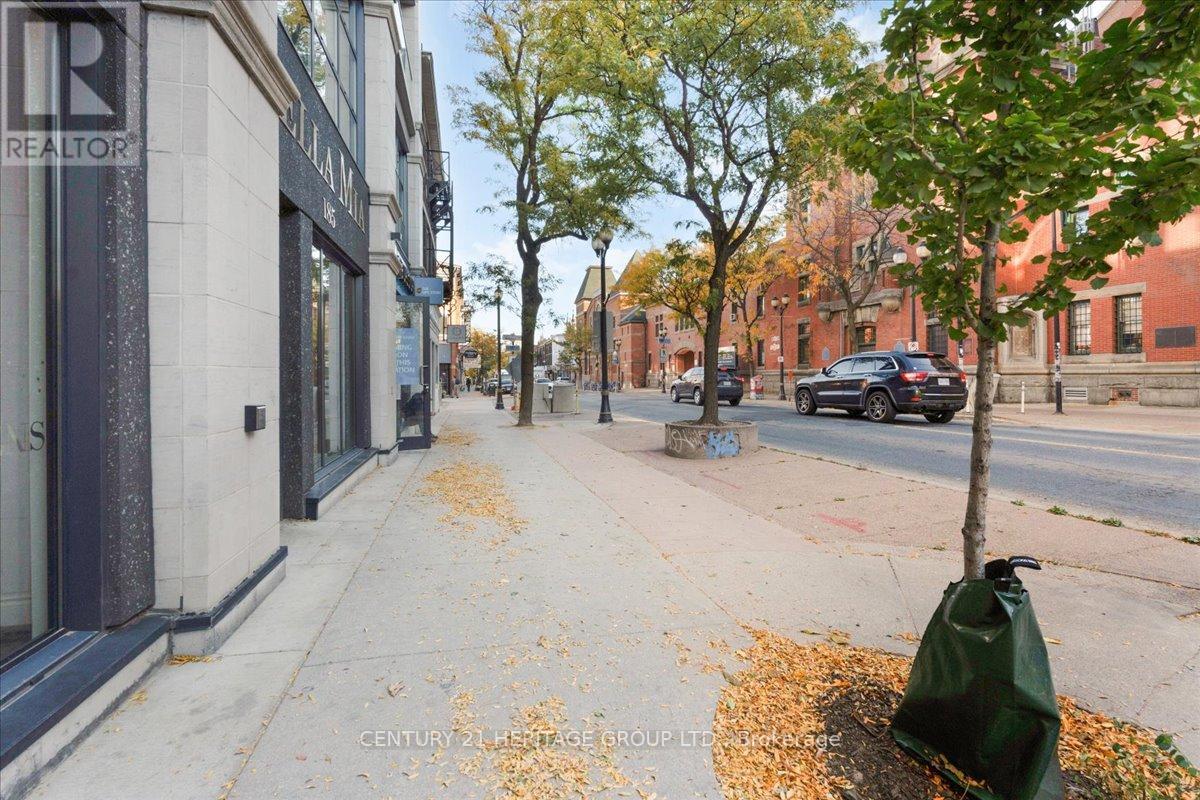 185 James Street N Property Photo 11