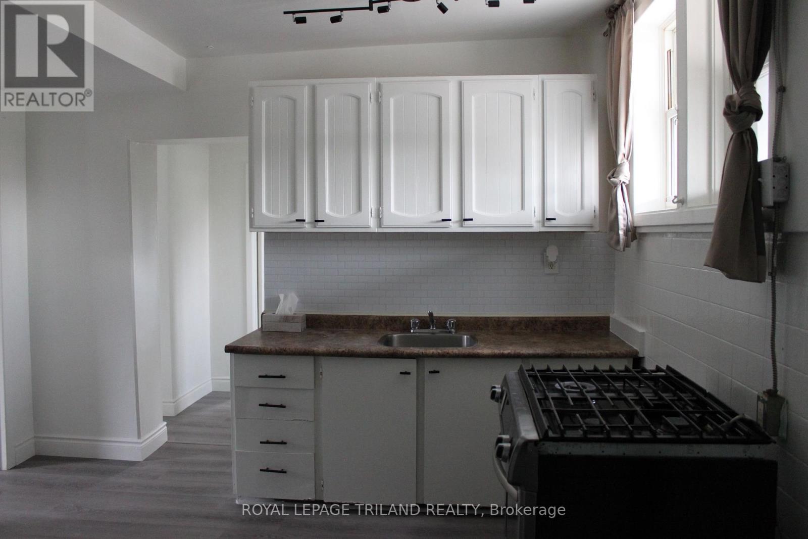 D - 508 Horton Street E Property Photo 4