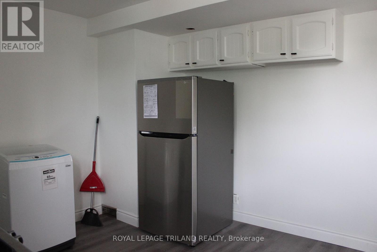 D - 508 Horton Street E Property Photo 6