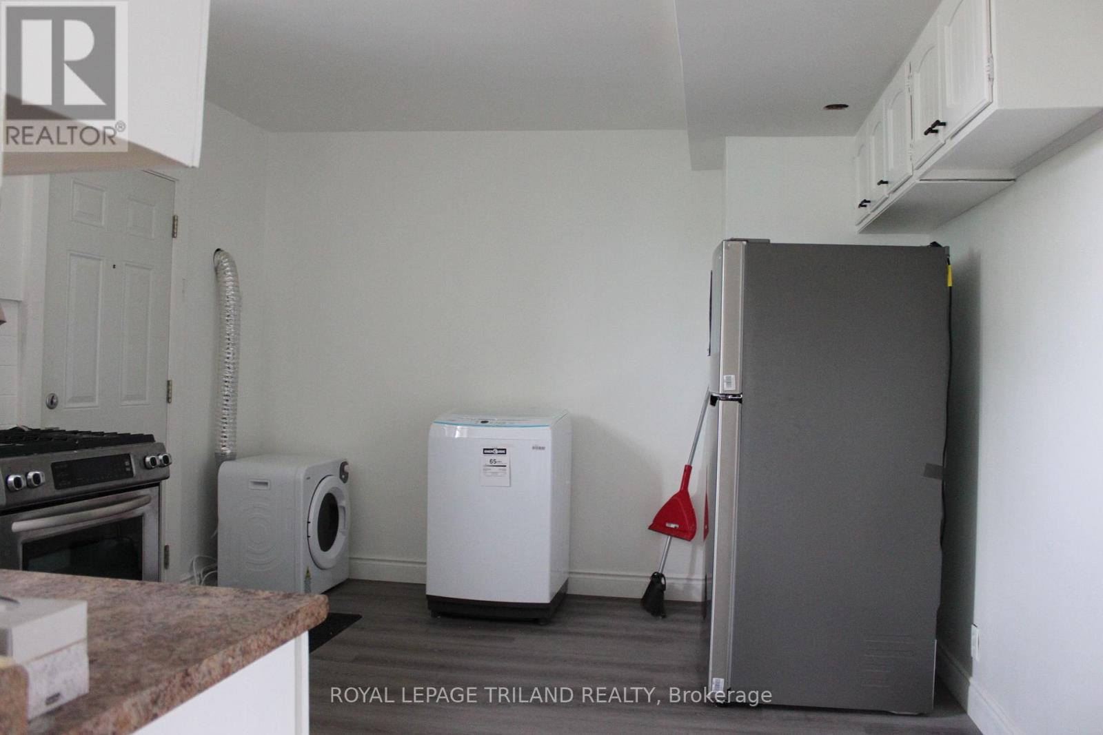 D - 508 Horton Street E Property Photo 7