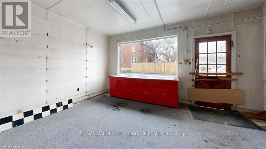 71 Queen Street Property Photo 3