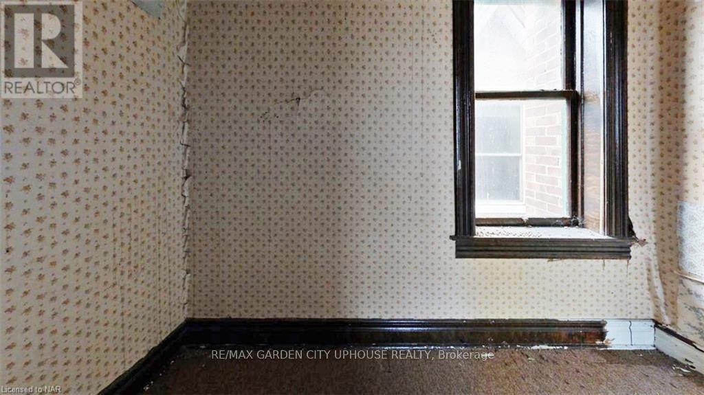 71 Queen Street Property Photo 10