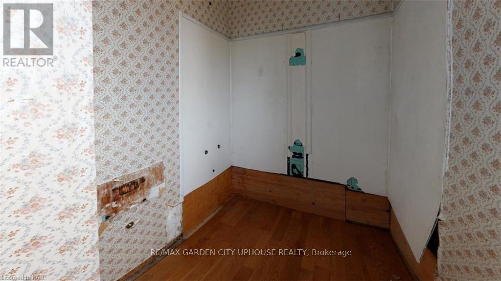71 Queen Street Property Photo 11