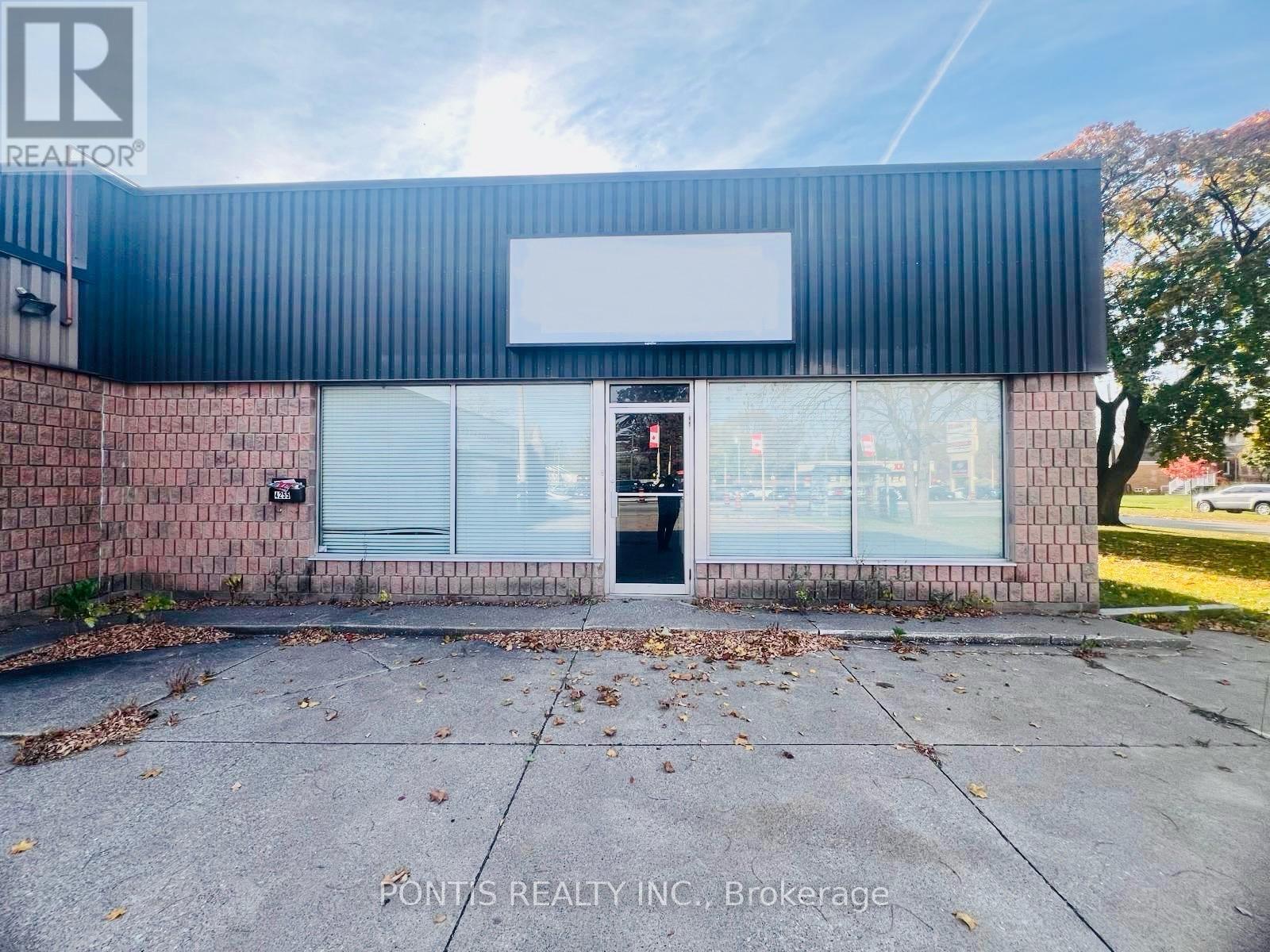 D - 4255 Tecumseh Road E Property Photo 1