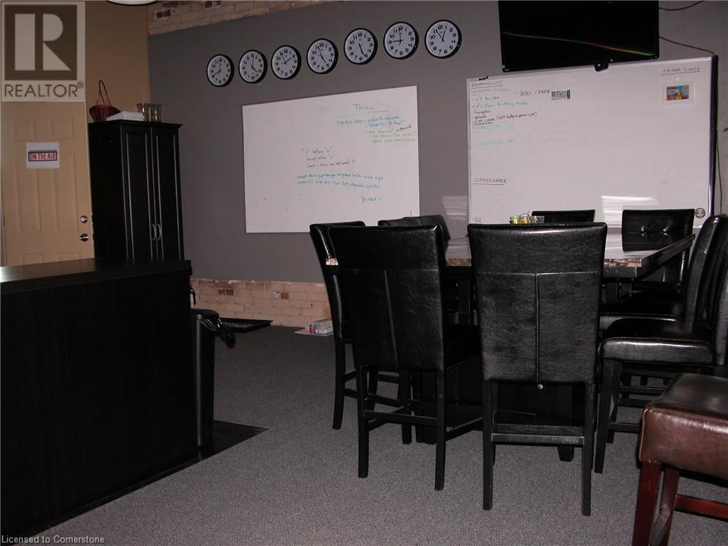 12 Ferguson Avenue N Property Photo 4