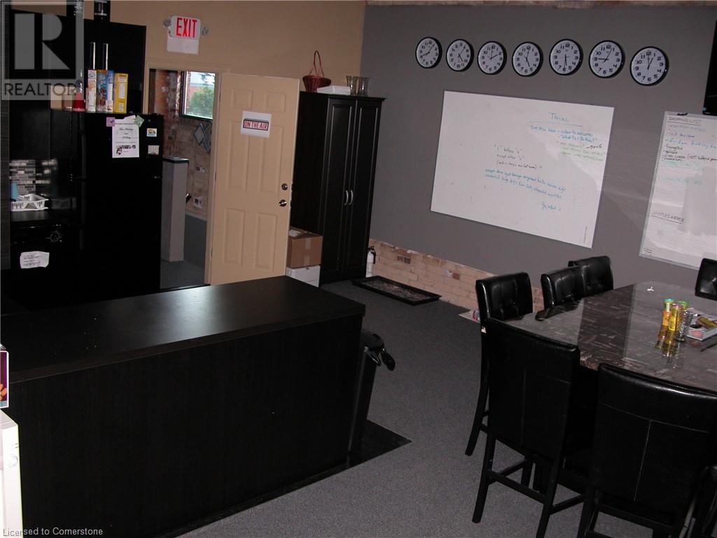 12 Ferguson Avenue N Property Photo 8