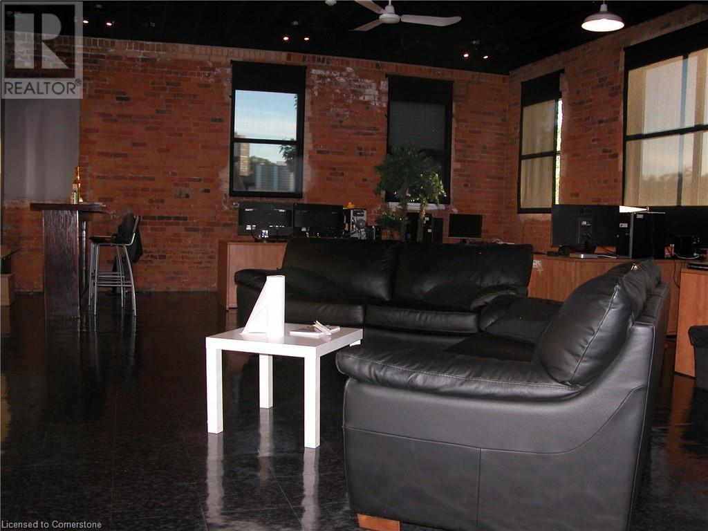 12 Ferguson Avenue N Property Photo 13