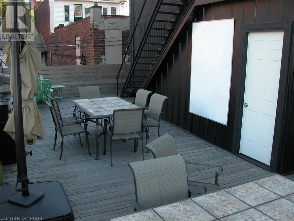 12 Ferguson Avenue N Property Photo 21
