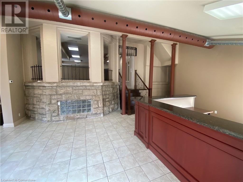 583 Main Street E Property Photo 2