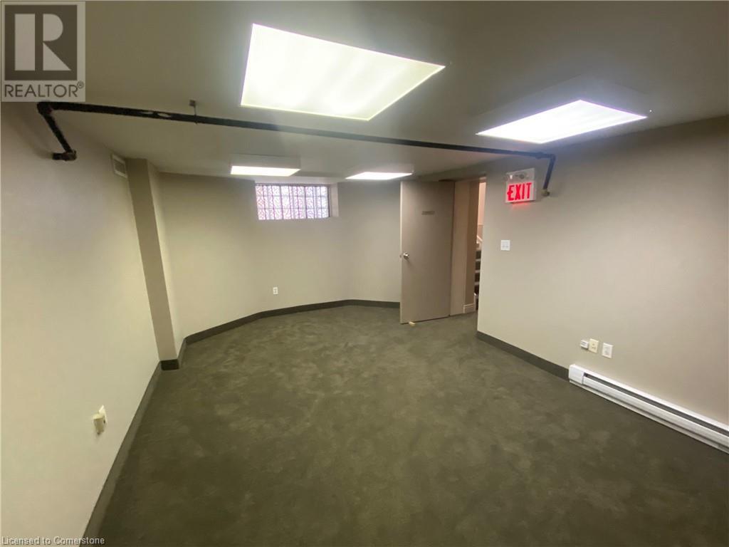 583 Main Street E Property Photo 9