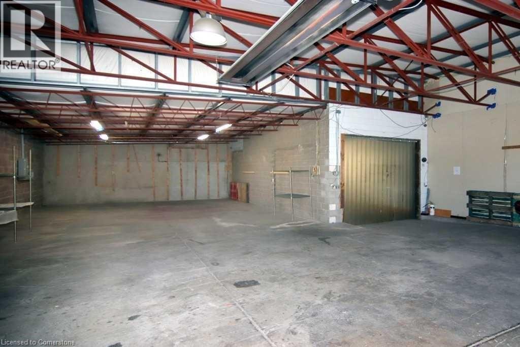 408 Catherine Street Property Photo 8