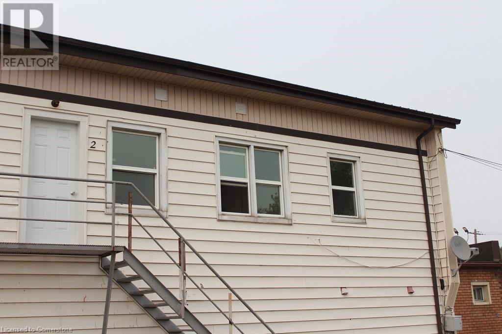 408 Catherine Street Property Photo 10