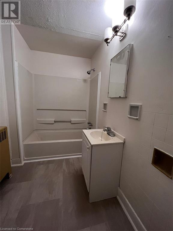 408 Catherine Street Property Photo 18