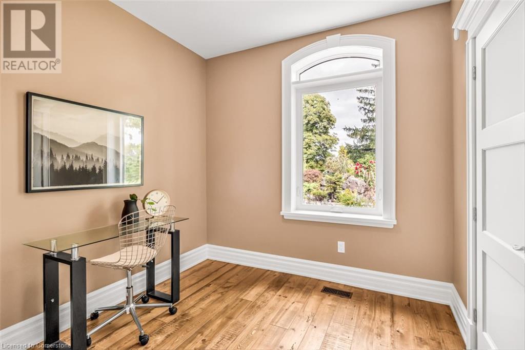 1399 Safari Road Property Photo 13