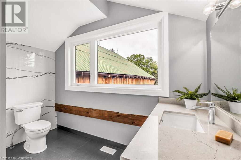 1399 Safari Road Property Photo 43