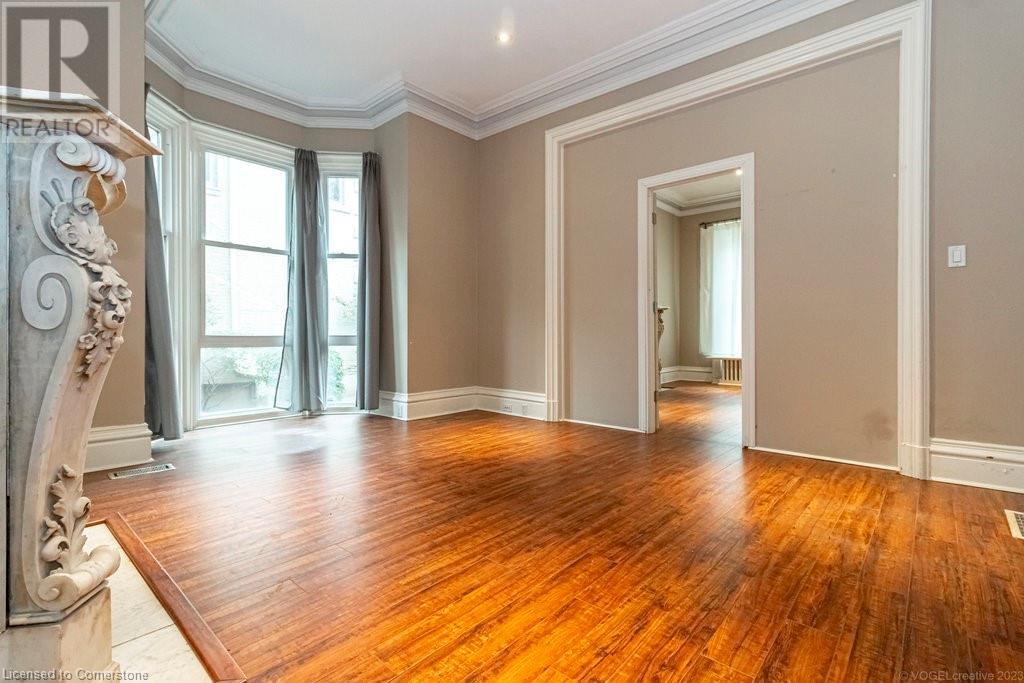 203 Macnab Street S Property Photo 12