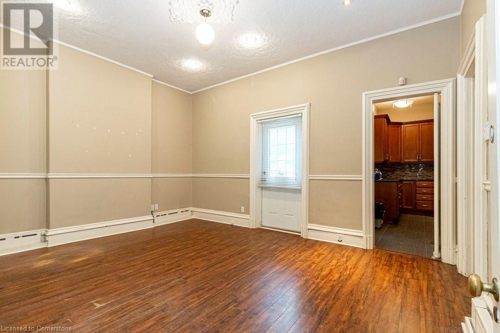 203 Macnab Street S Property Photo 13