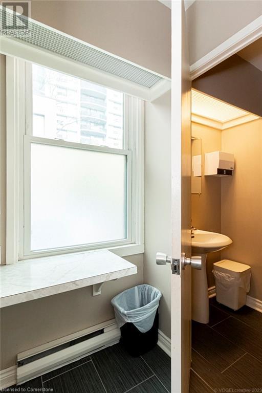 203 Macnab Street S Property Photo 16